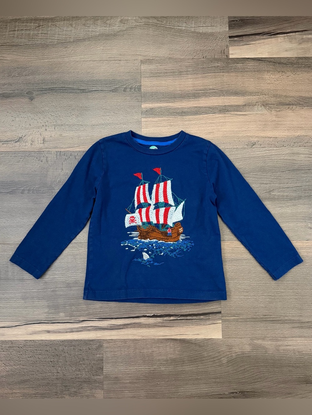 Mini Boden Blue Superstitch Long Sleeve Pirate Ship T-shirt Size 3-4y